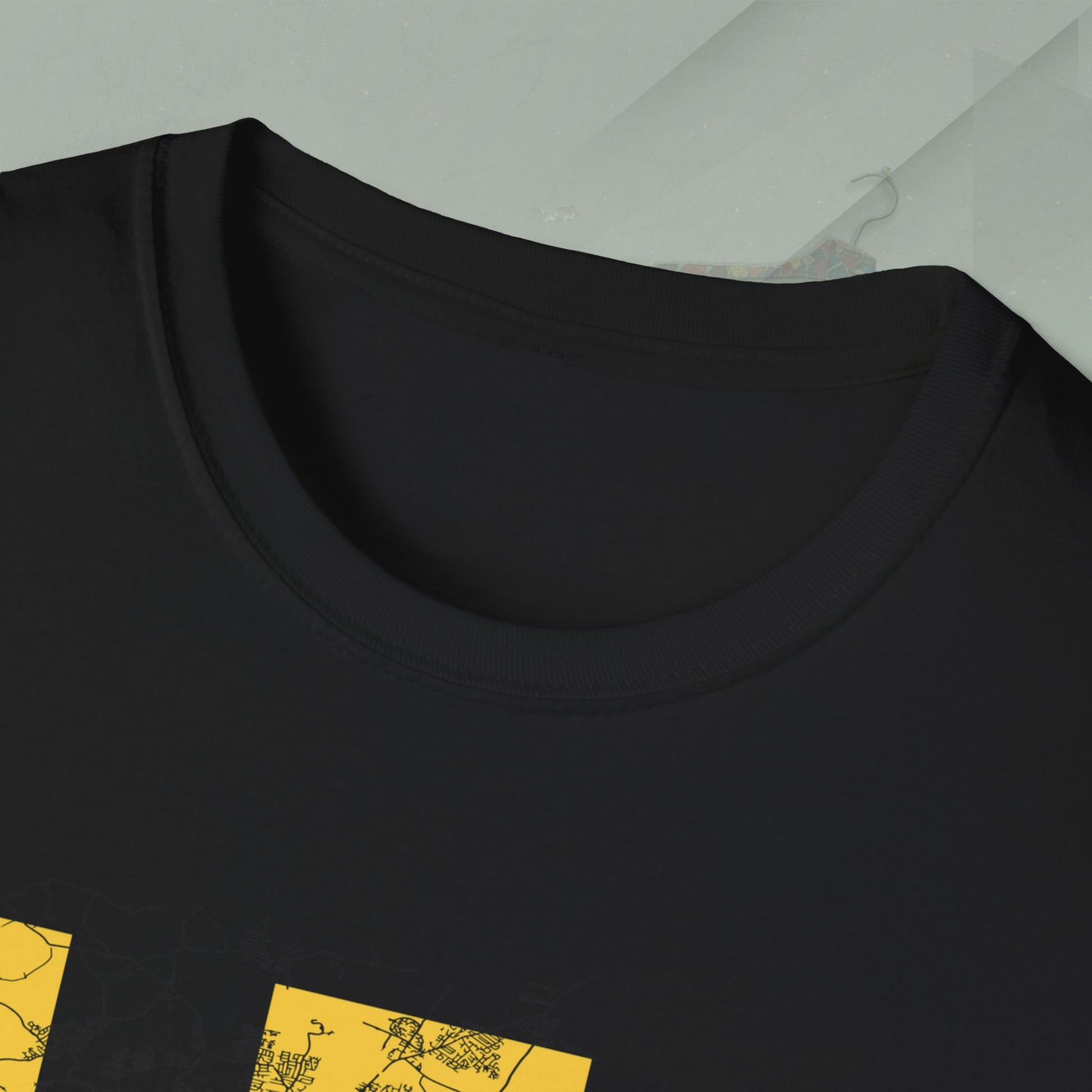 LE1 LEGEND Unisex Softstyle T-Shirt